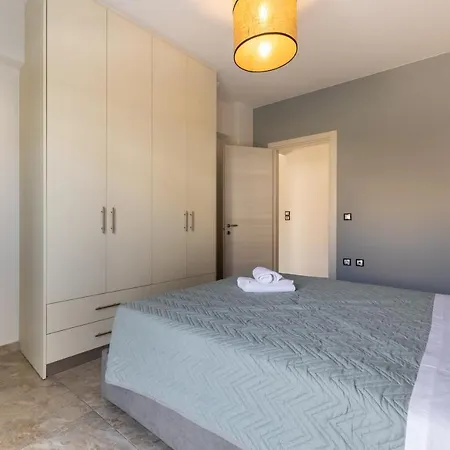 Eros Luxury 2bd *